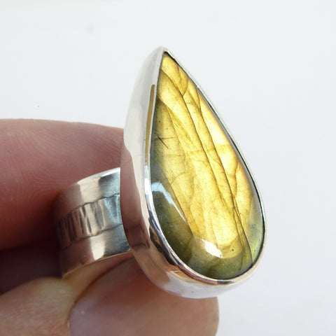 Labradorite ring